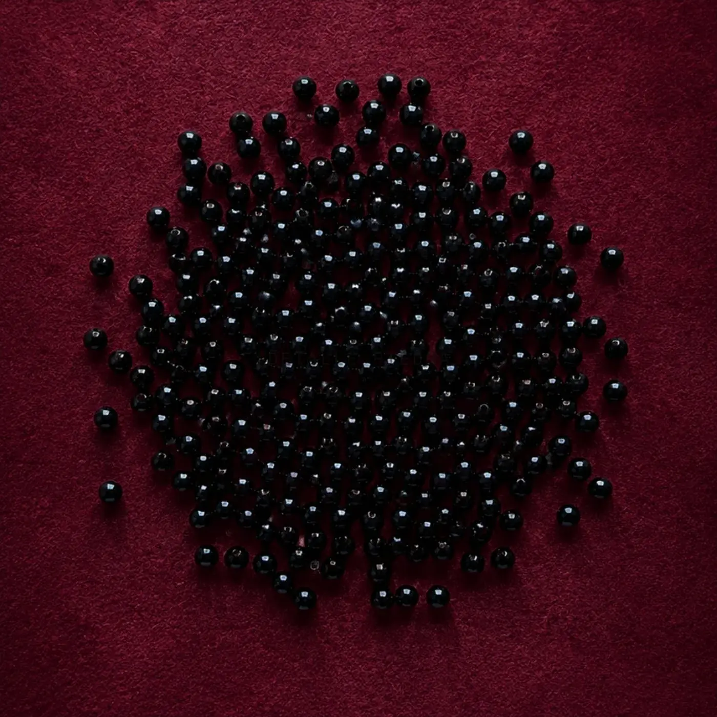 Umbra · Trama — detalle de la piedra
